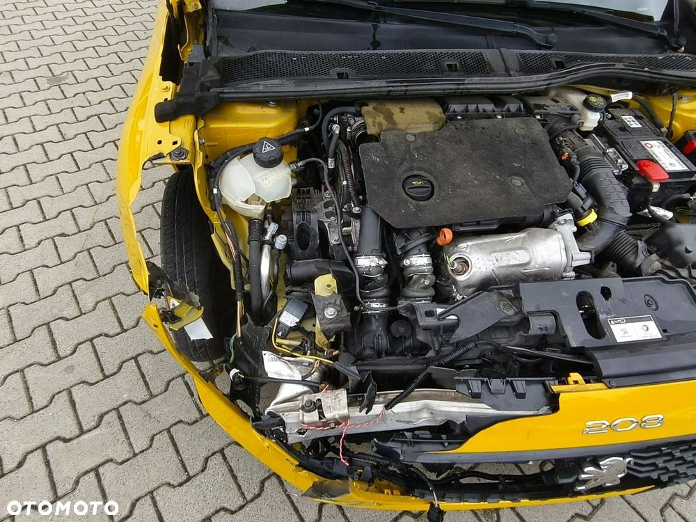 Peugeot 208 - 23