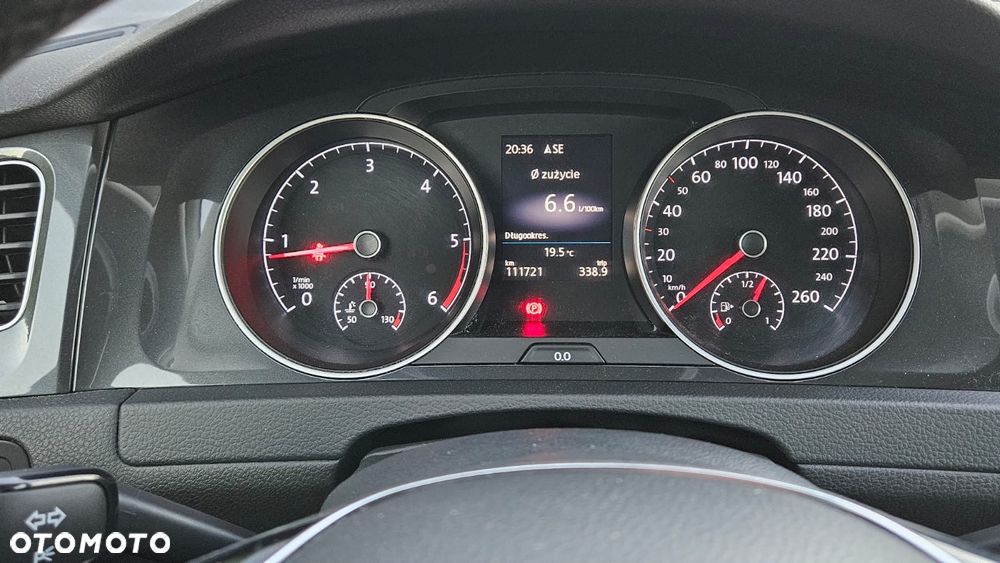 Volkswagen Golf - 13