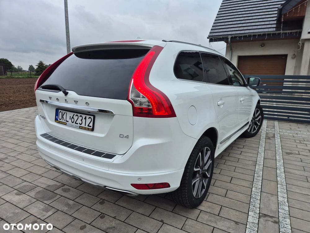 Volvo XC 60 D4 Geartronic Summum - 4