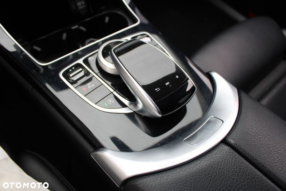 Mercedes-Benz Klasa C 200 (BlueTEC) d 7G-TRONIC Avantgarde - 30
