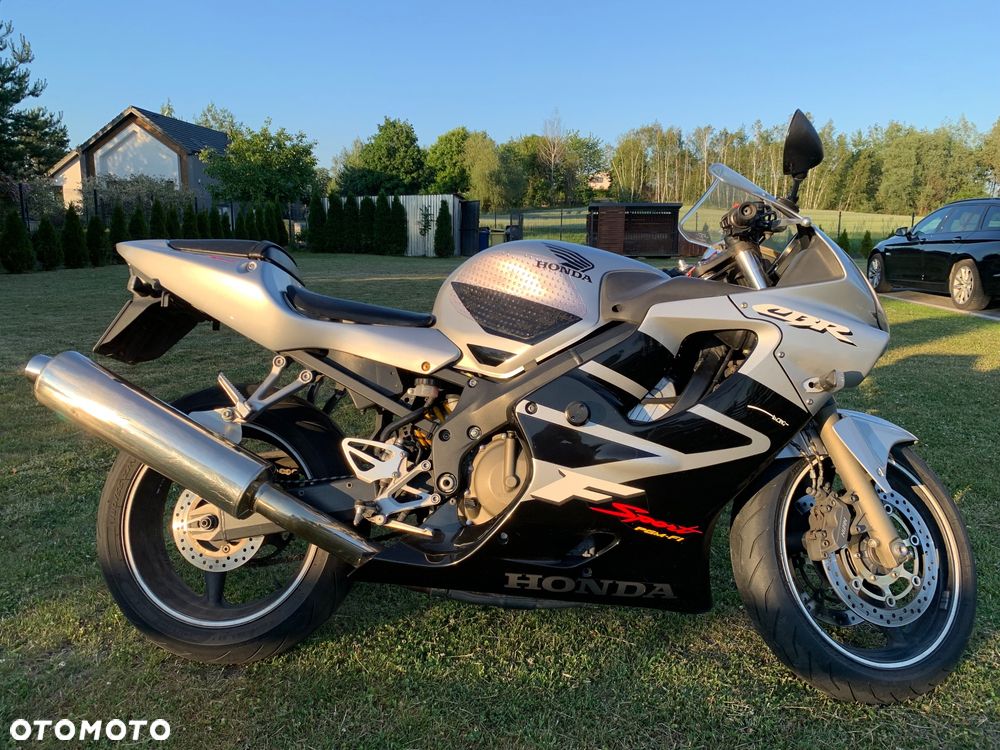 Honda CBR - 1