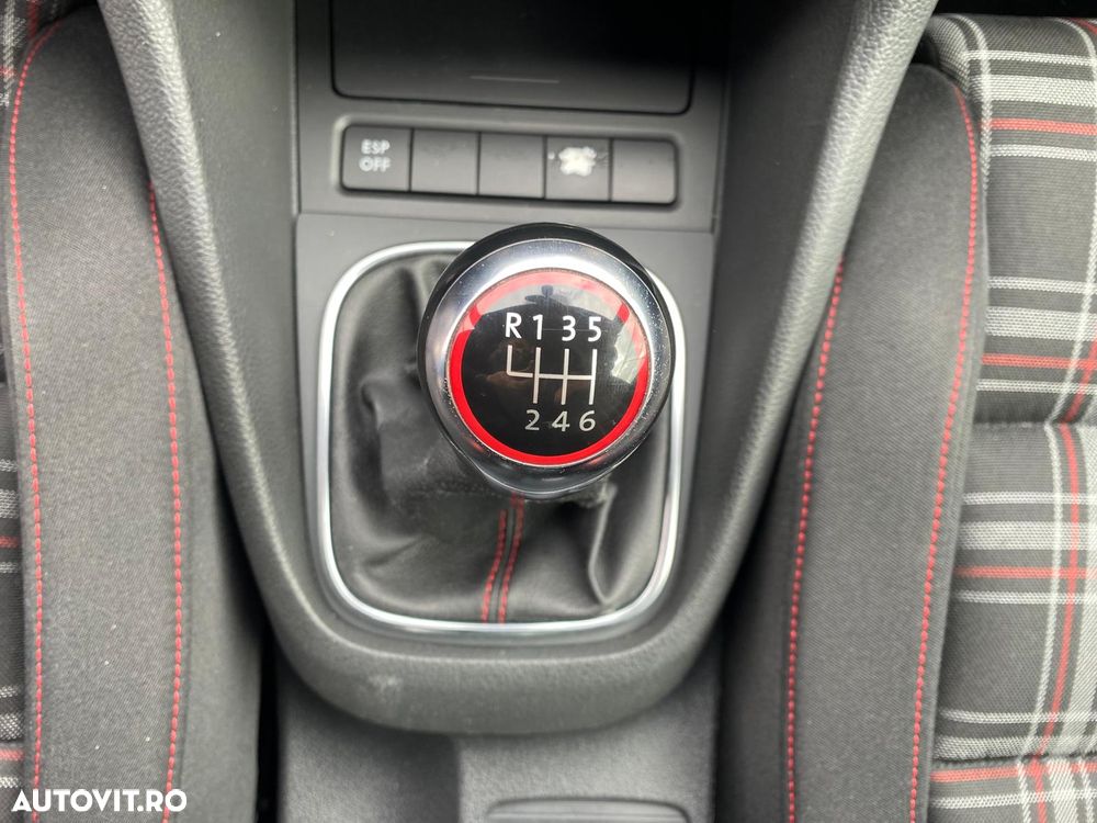 Volkswagen Golf - 21