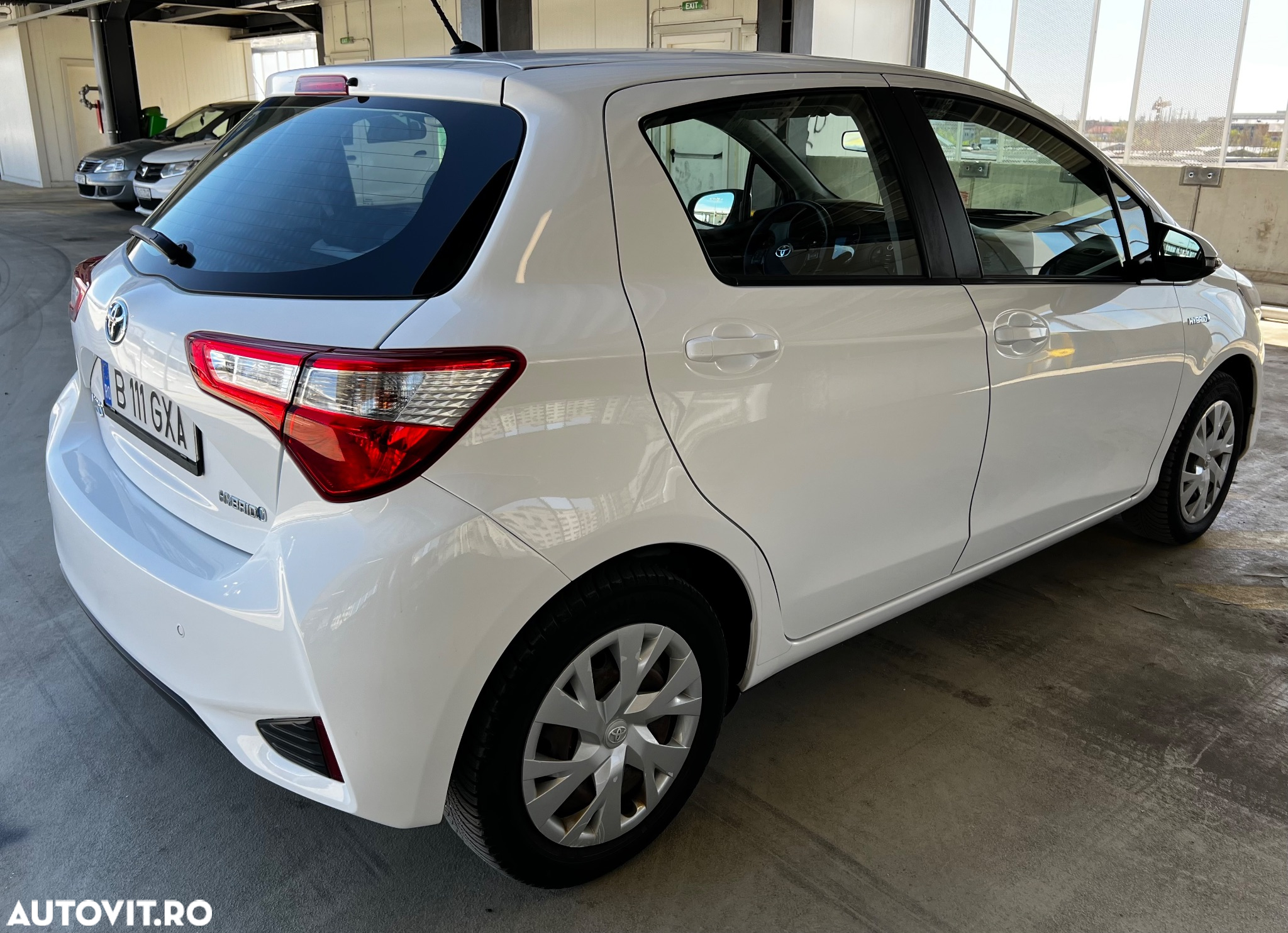 Toyota Yaris 1.5 VVT-i HSD Active - 6