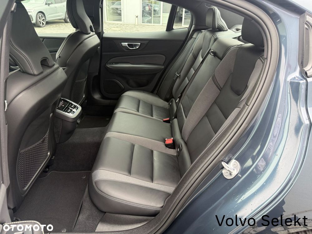Volvo S60 - 33
