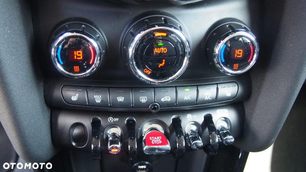 MINI Cooper Classic Trim - 5