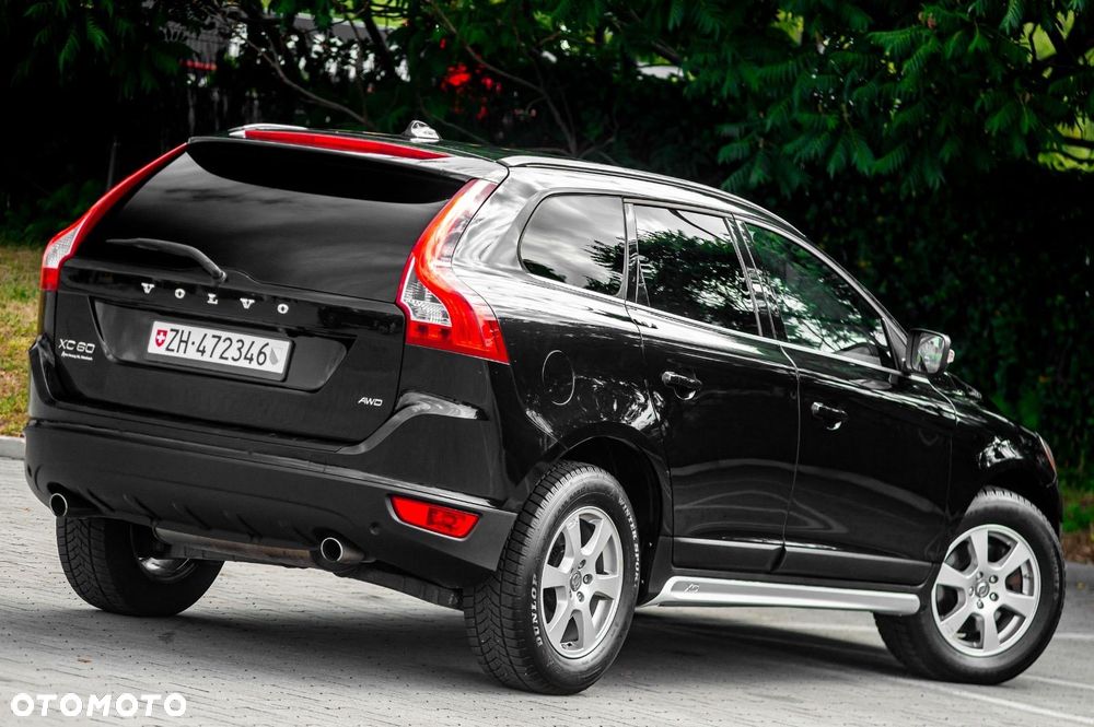 Volvo XC 60 D5 AWD Momentum - 11