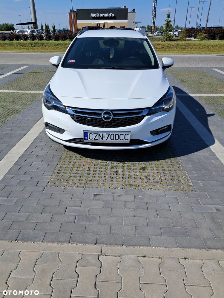 Opel Astra 1.6 D (CDTI) Dynamic - 3