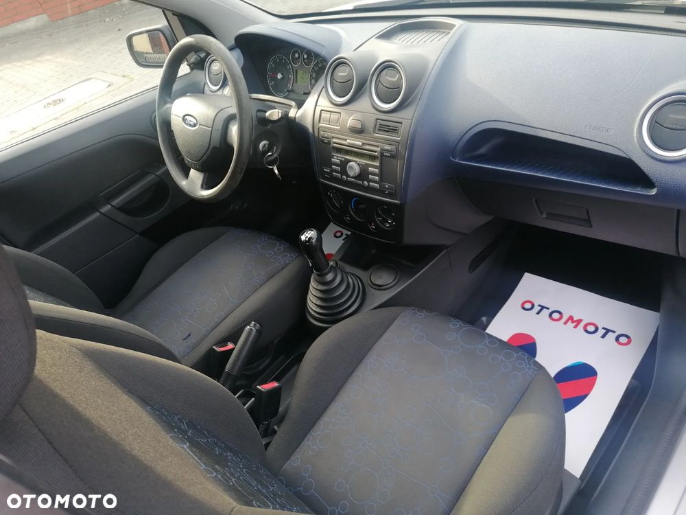 Ford Fiesta - 18