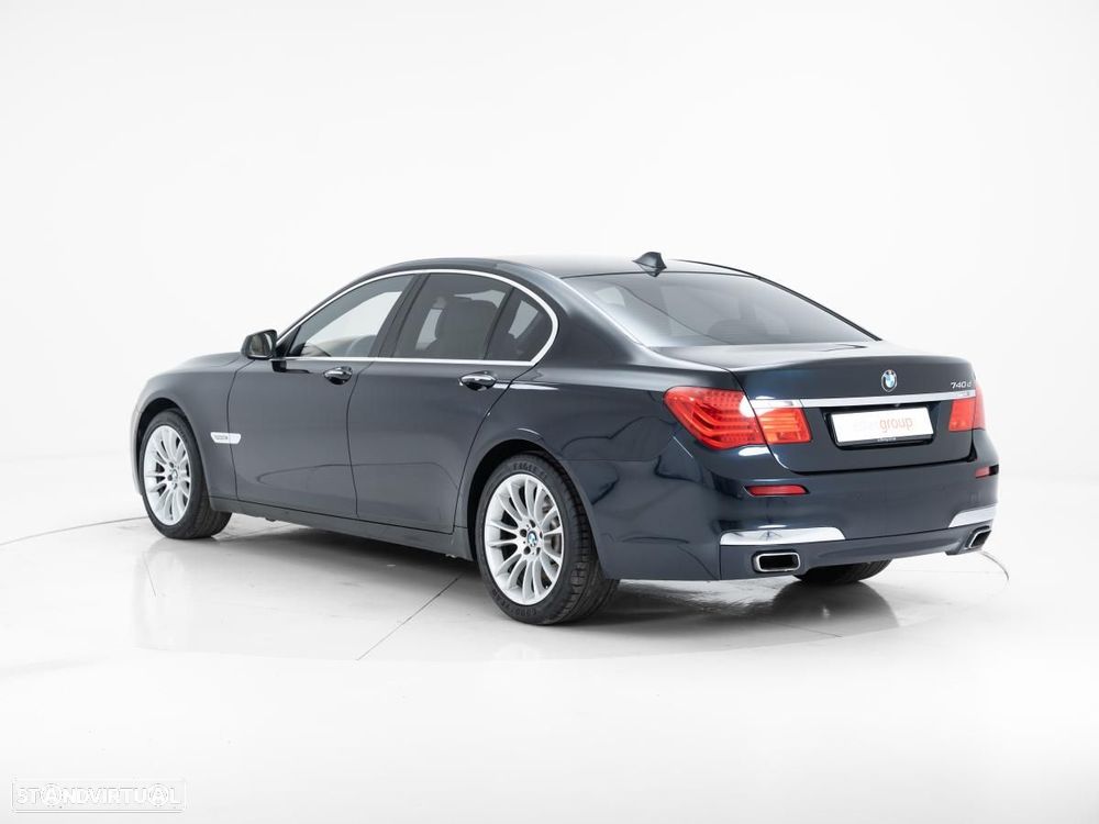BMW 740 - 5