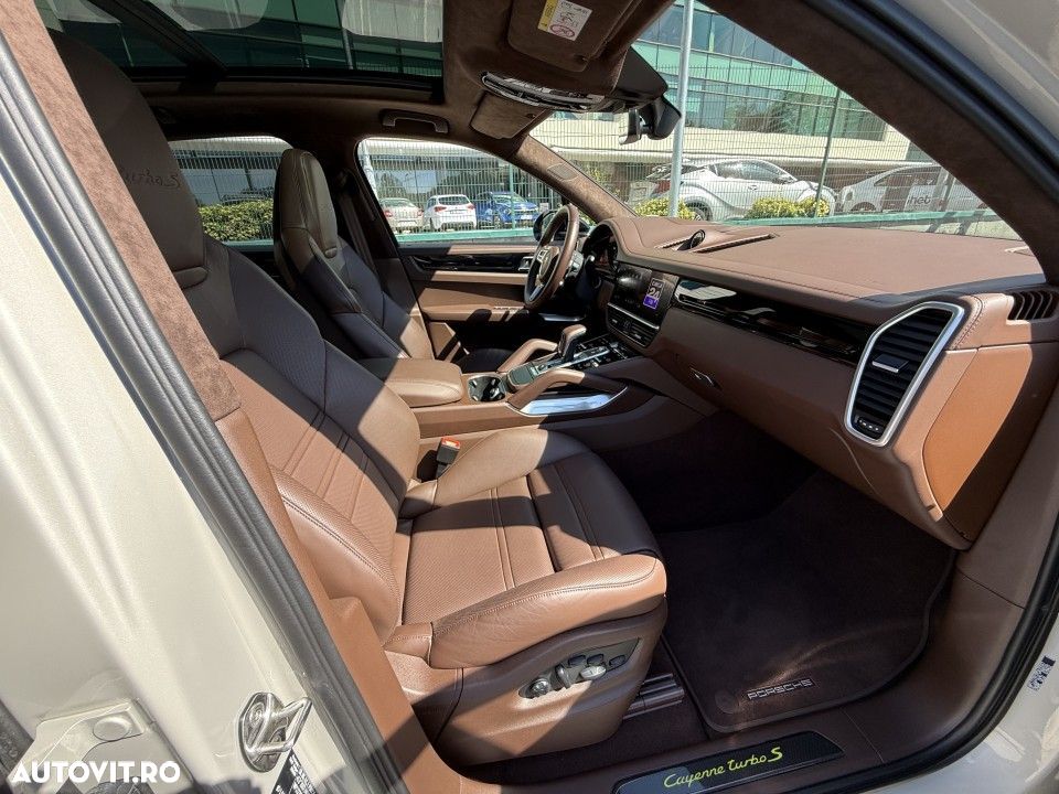 Porsche Cayenne - 19