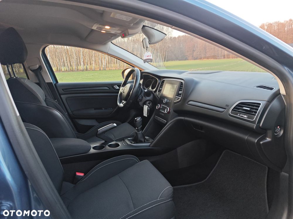 Renault Megane 1.2 Energy TCe Life - 17