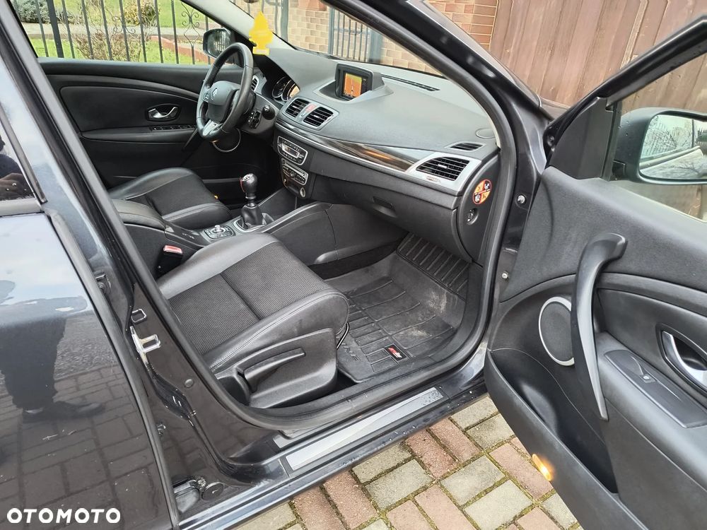 Renault Megane dCi 110 FAP Paris - 13