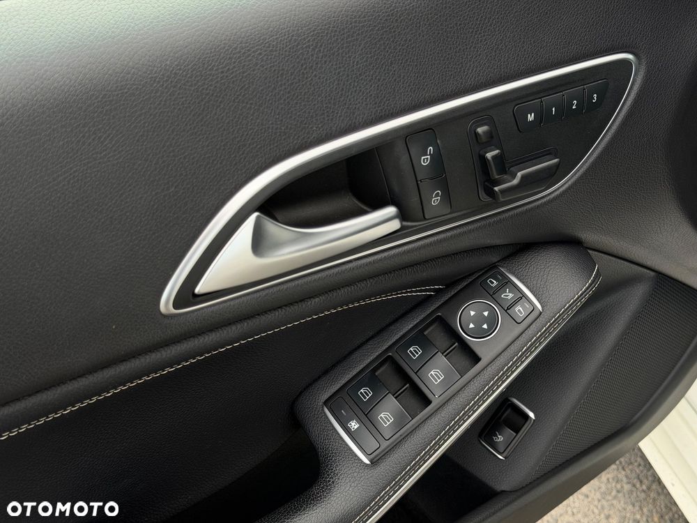 Mercedes-Benz CLA 250 7G-DCT Sport - 11