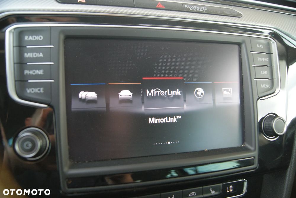 Volkswagen Passat 2.0 TDI SCR 4Mot DSG Highline - 31