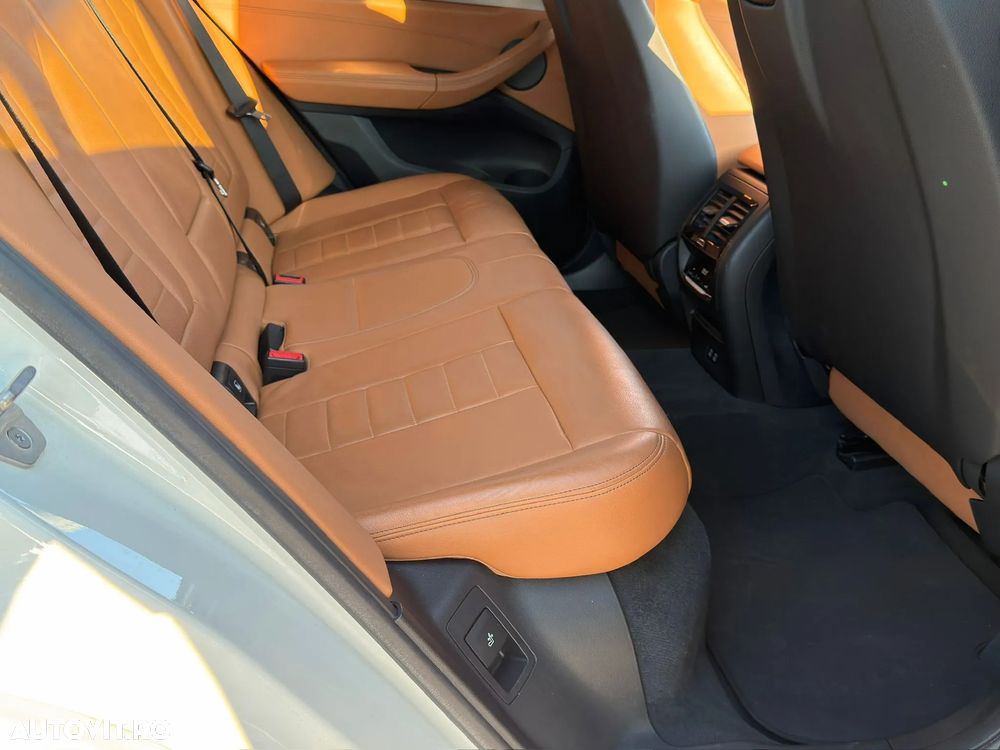 BMW X3 xDrive20d AT M Sport - 37