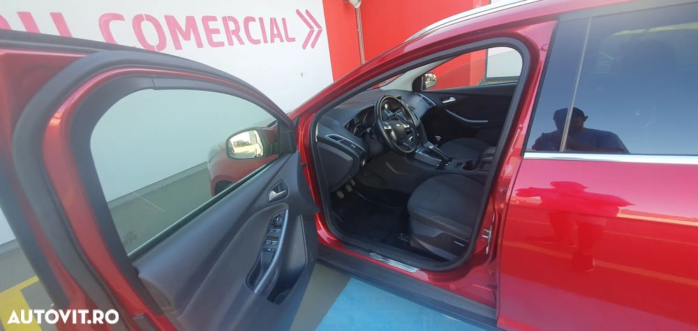 Ford Focus Turnier 1.0 EcoBoost Start-Stopp-System Titanium - 24