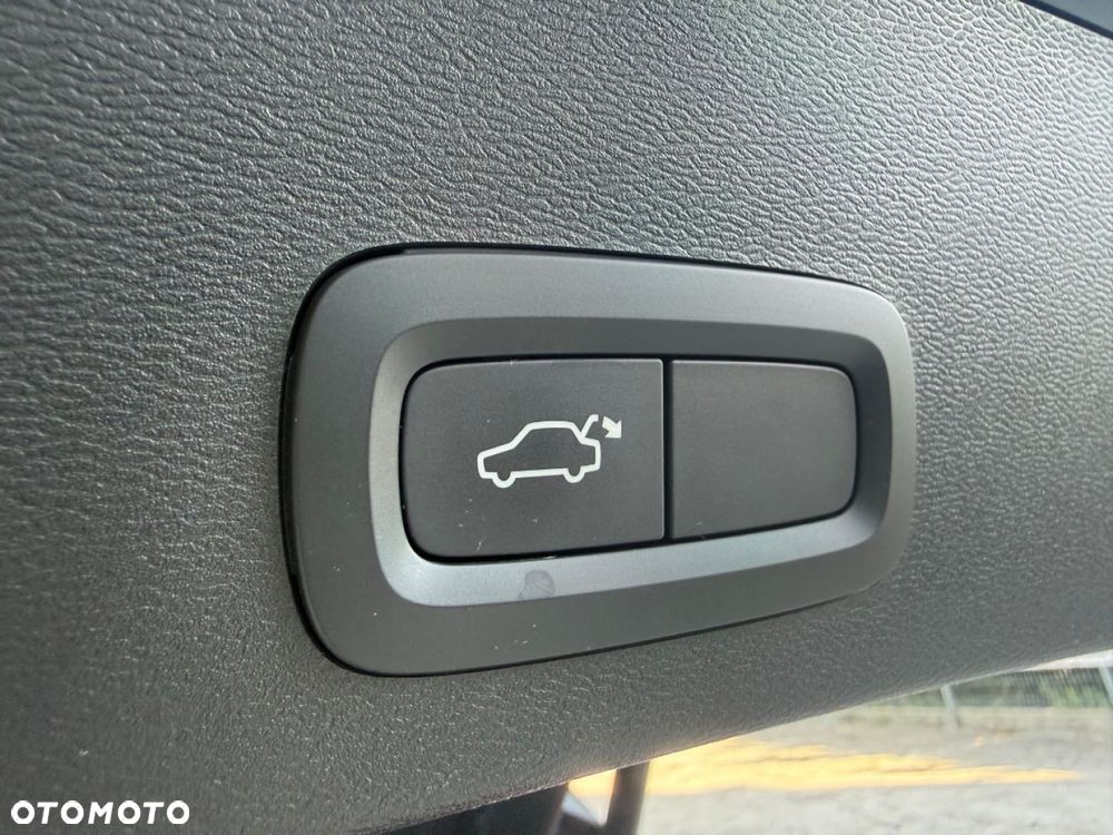 Volvo XC 40 - 26