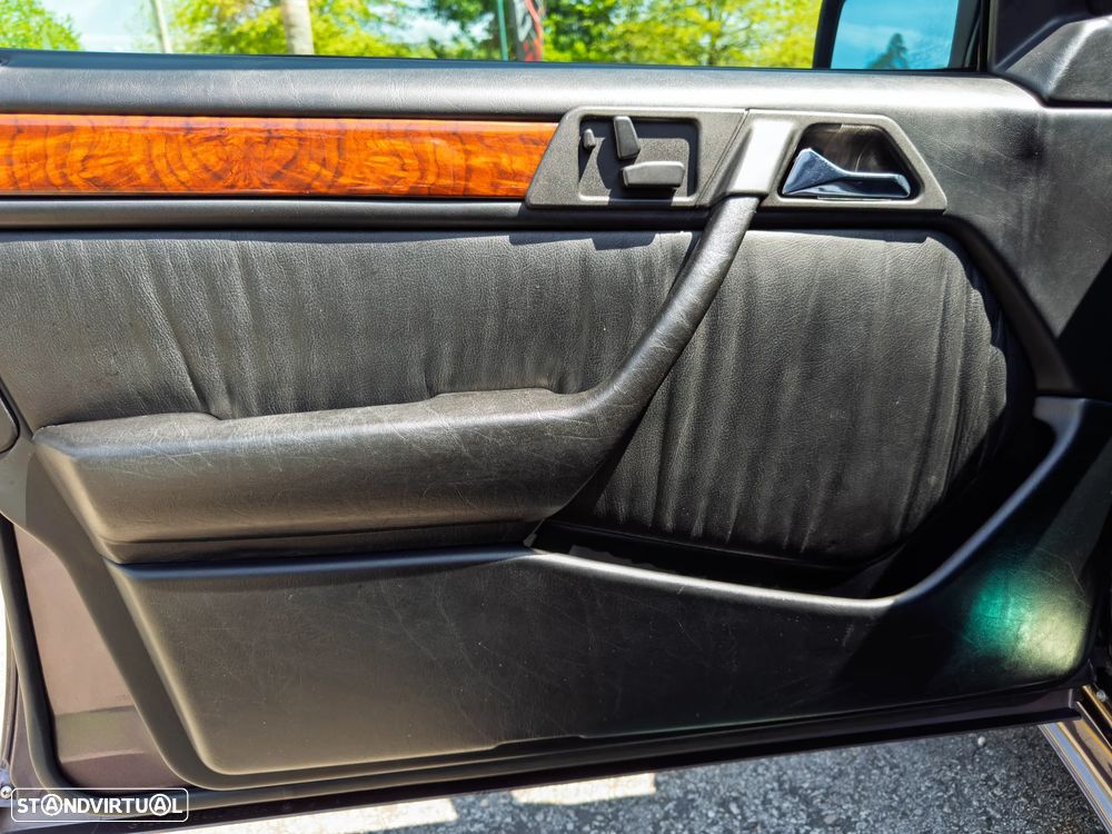 Mercedes-Benz E 320 - 10