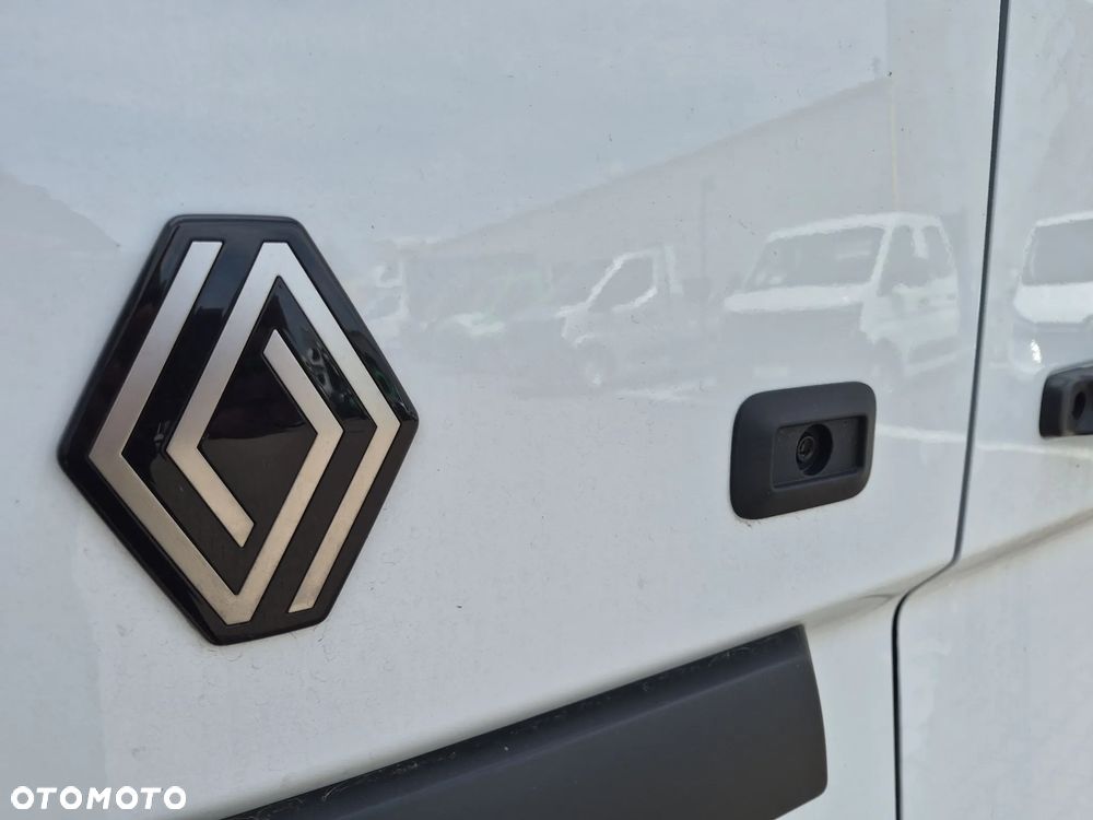 Renault Master dCi L3H2 Extra aut 170KM - 27