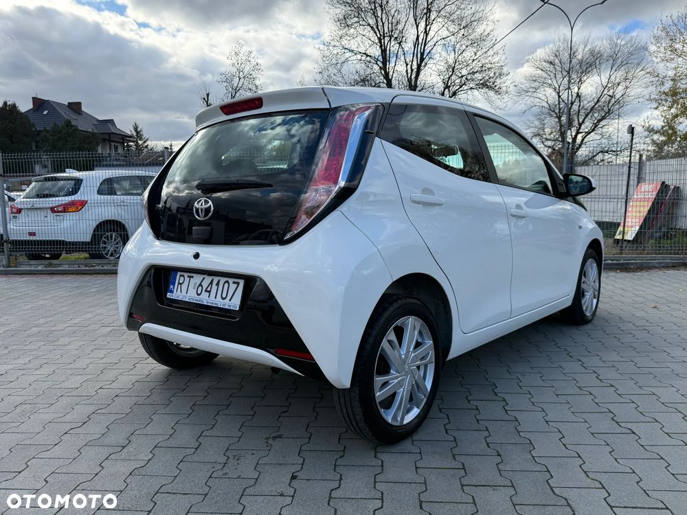 Toyota Aygo - 16