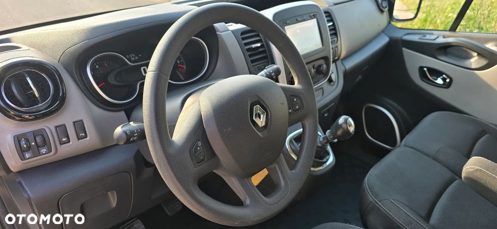 Renault Trafic - 12
