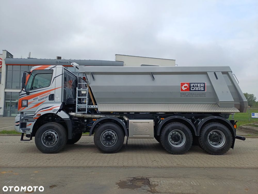 Ford F-LINE - 8