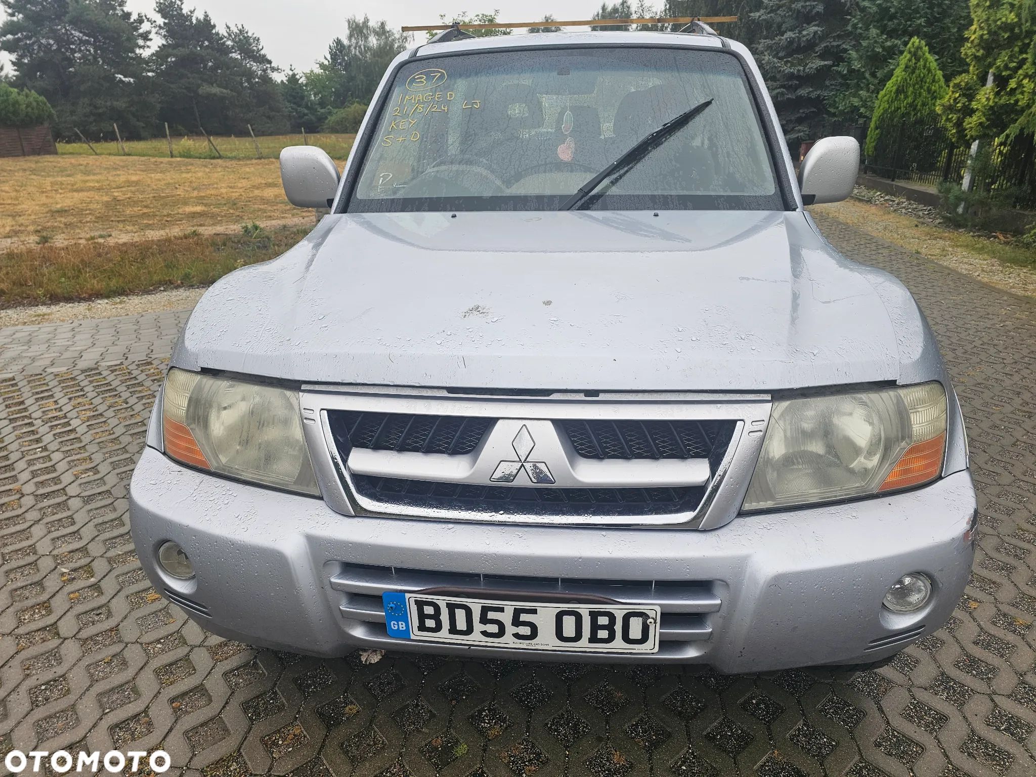Mitsubishi Pajero - 1