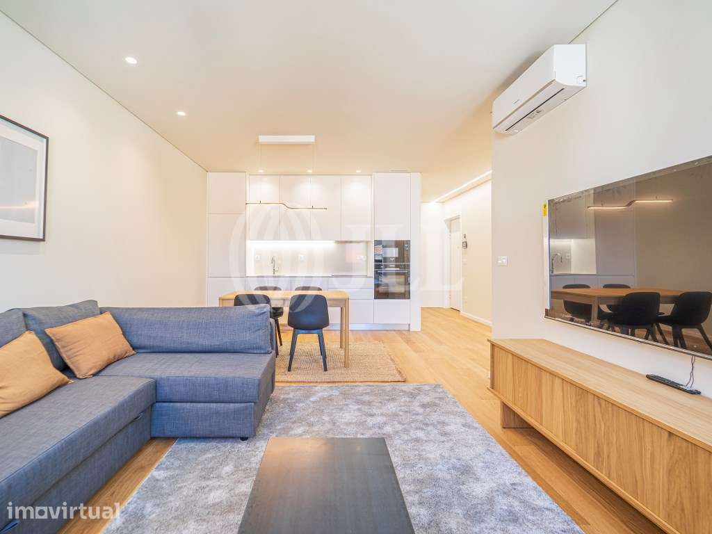 Apartamento T1, com garagem, no centro de Matosinhos - Grande imagem: 2/19
