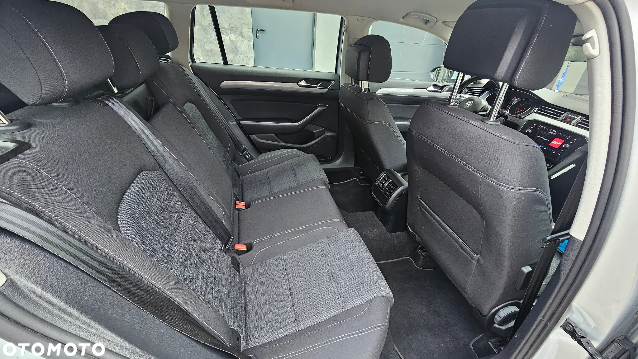 Volkswagen Passat 1.5 TSI EVO Business DSG - 6