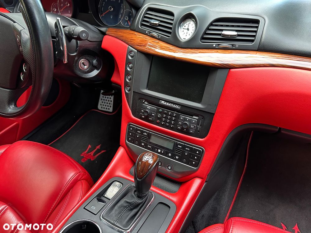 Maserati GranTurismo Automat - 15