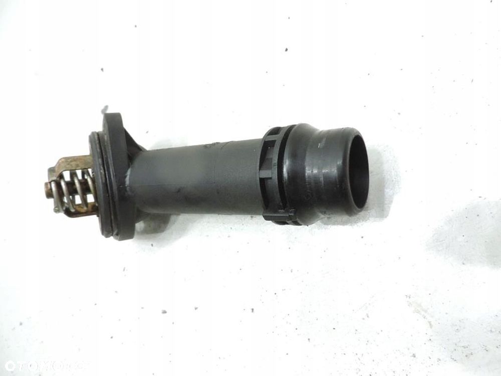 TERMOSTAT OBUDOWA AUDI A6 C6 2.0 TDI - 3