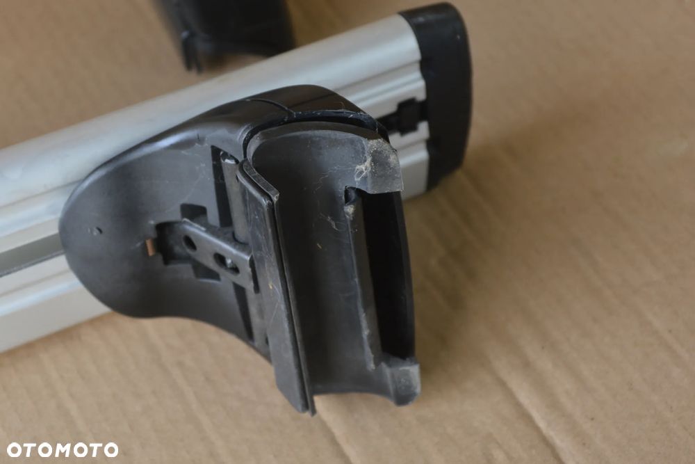 Nissan Qashqai J11 2013-21  - bagażnik dachowy Thule Alu klucz - 5