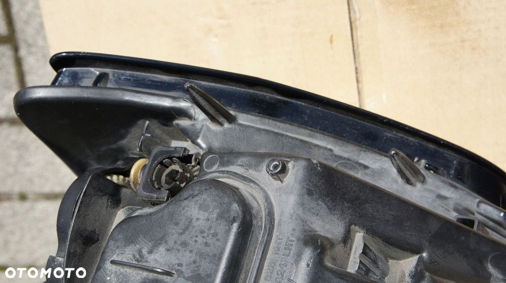 PRZEDNIA PRAWA LAMPA VW T6 7E1 FULL LED - 6