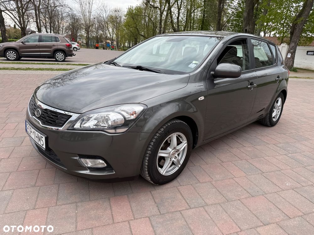 Kia Ceed 1.4 CVVT Attract - 34