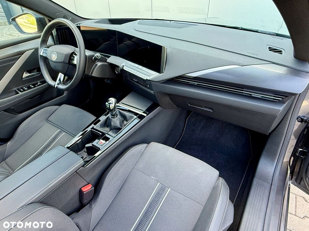 Opel Astra 1.2 T Ultimate S&S - 10