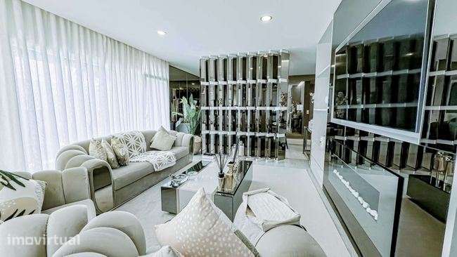 MORADIA T4+1 MODERNA COM PISCINA, JARDIM E ROOFTOP | CASAL NOVO - Grande imagem: 5/26