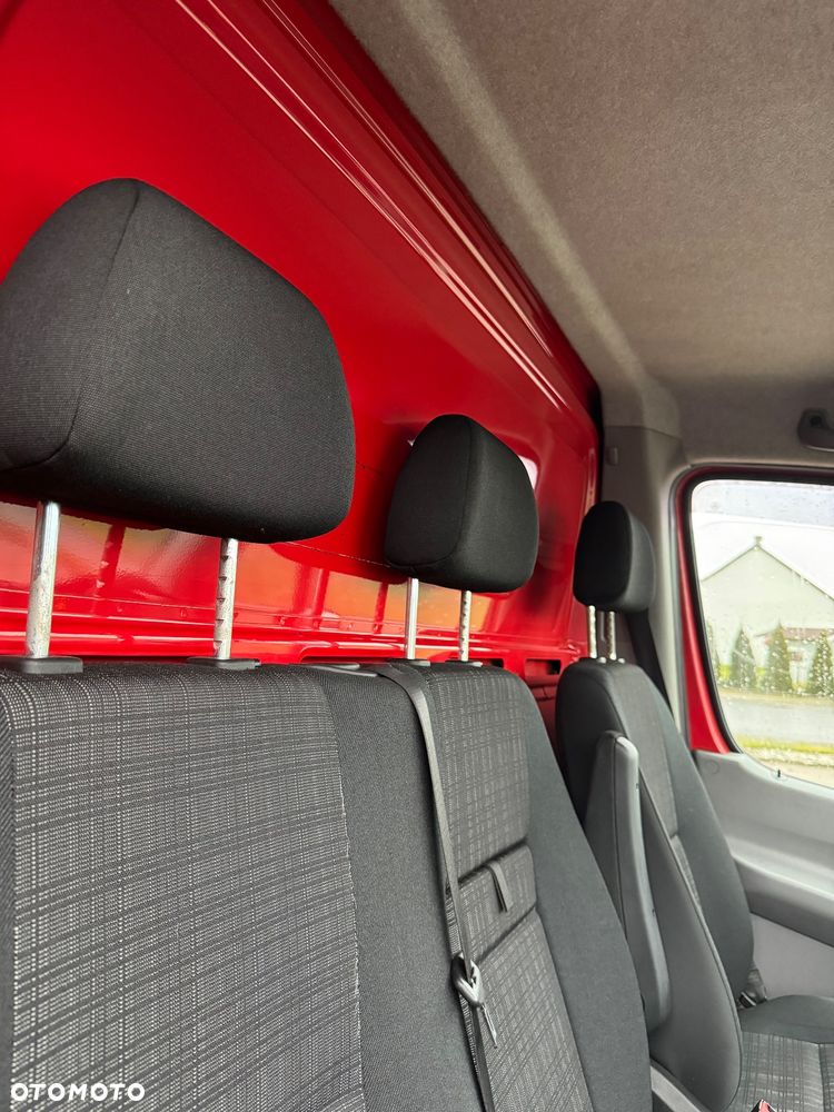 Mercedes-Benz Sprinter - 18