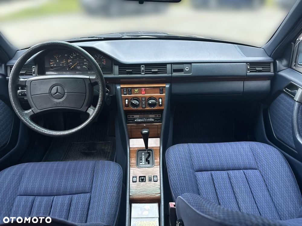 Mercedes-Benz W124 (1984-1993) - 15