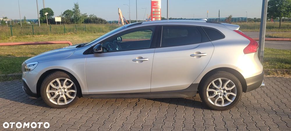 Volvo V40 T3 Geartronic Momentum - 4