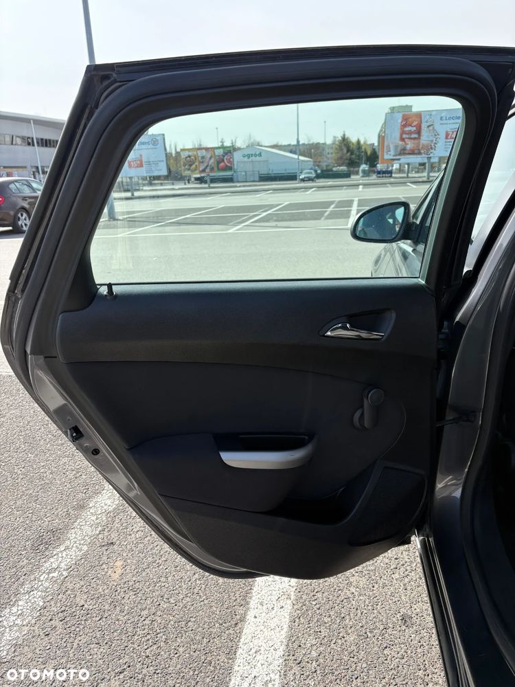 Opel Astra 1.6 Active - 32