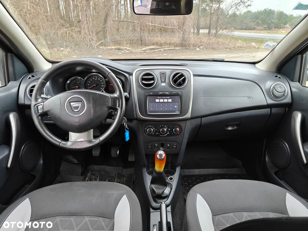 Dacia Sandero 0.9 TCe Laureate - 12