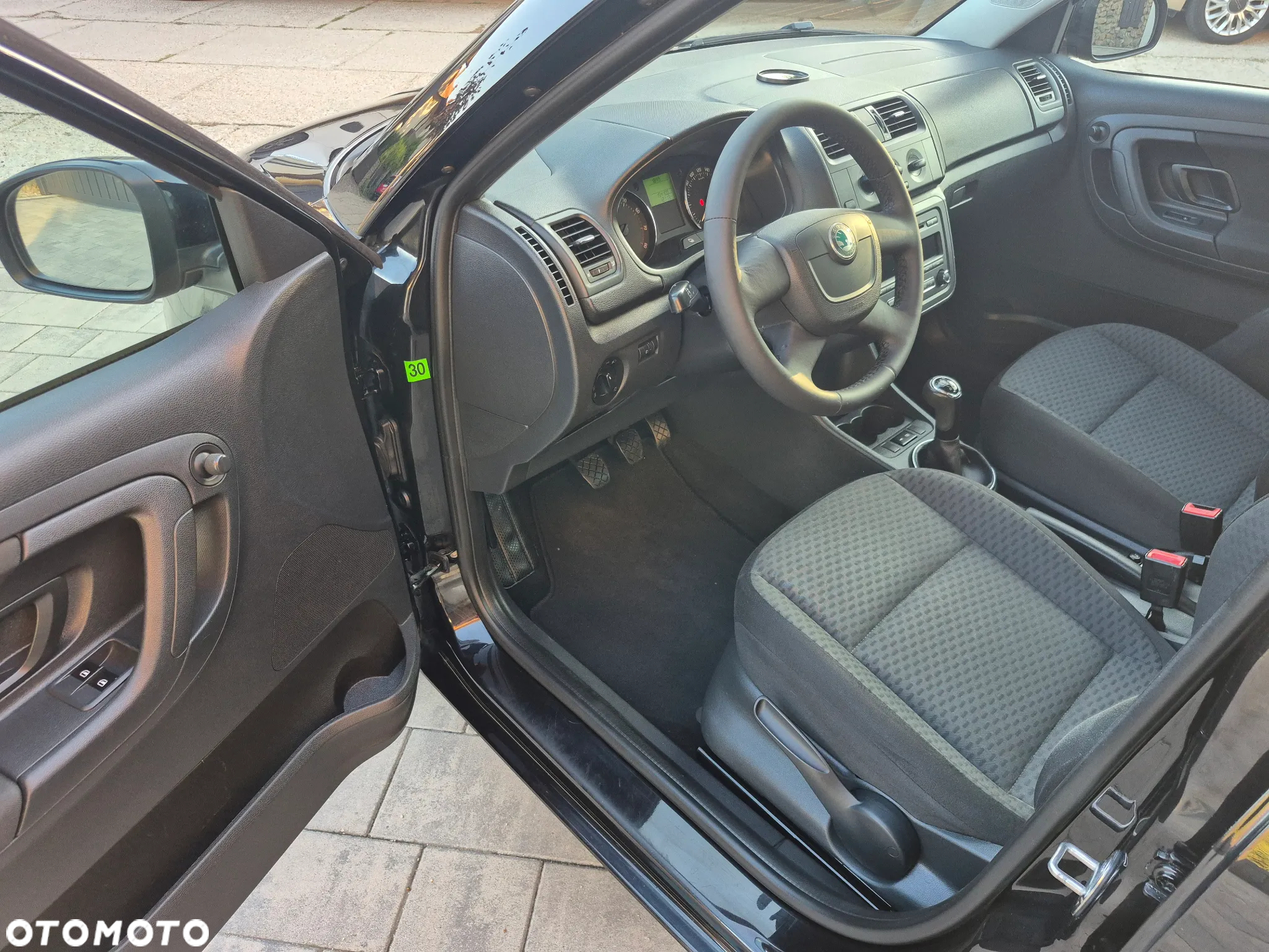 Skoda Fabia 1.2 HTP Ambiente - 14