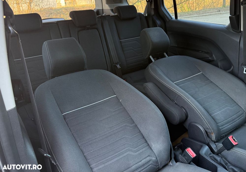 Ford Tourneo Connect 1.6 TDCi Titanium - 29