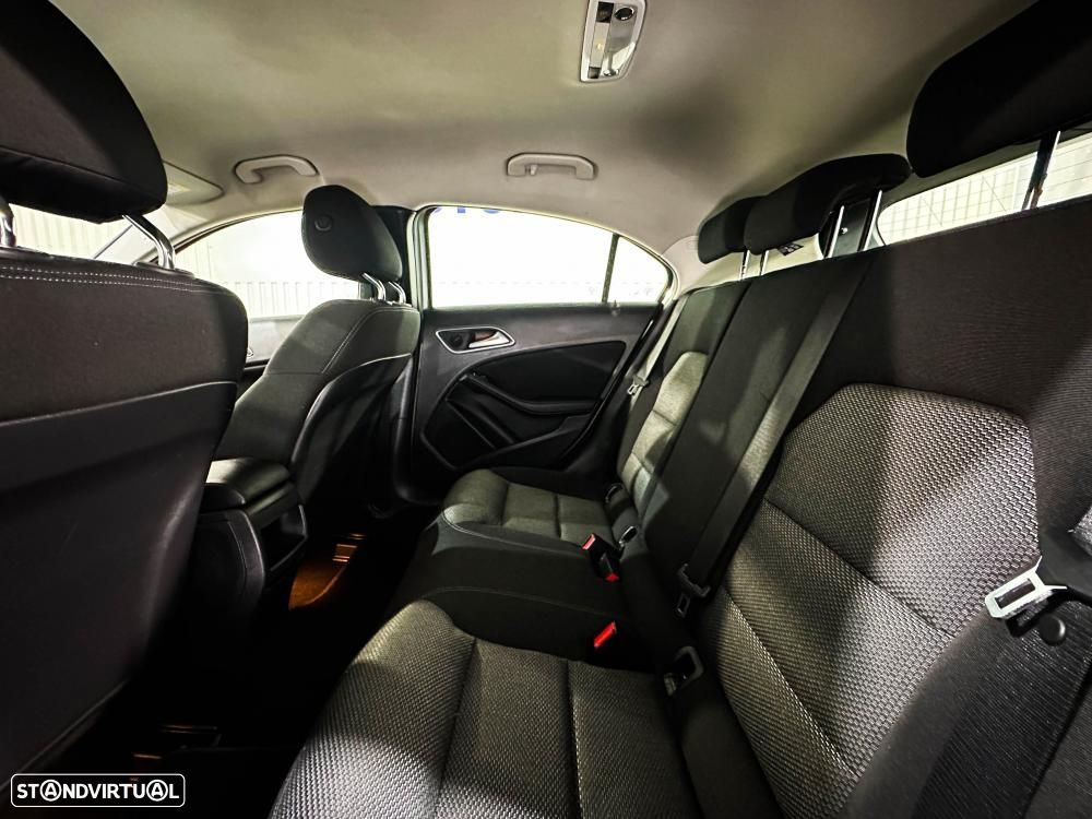 Mercedes-Benz A 180 CDI BlueEFFICIENCY Edition - 10