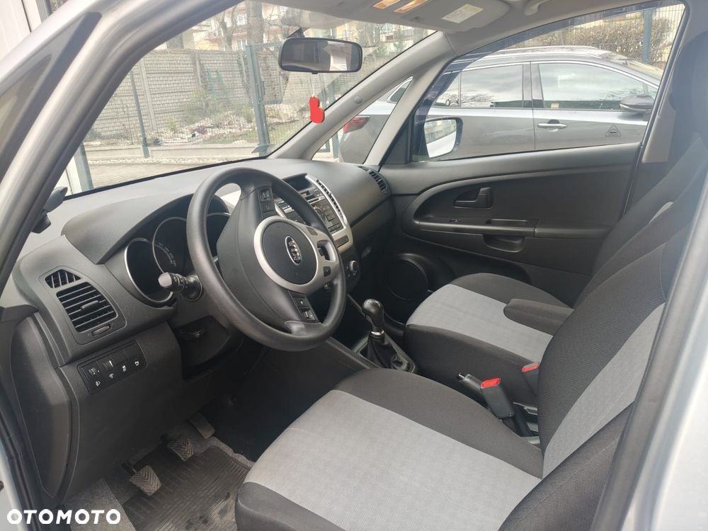 Kia Venga 1.4 Smart - 8