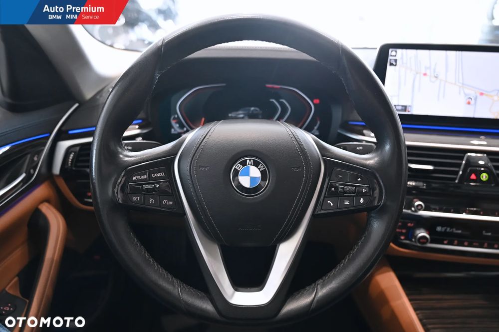 BMW Seria 5 518d - 10