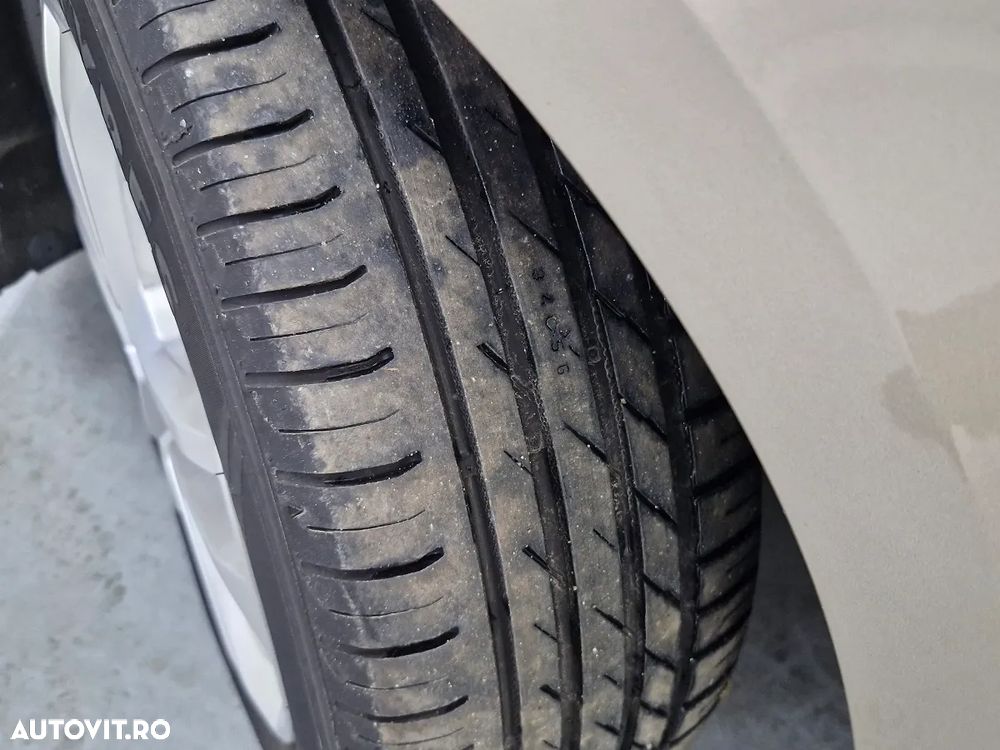 Renault Megane TCe Business - 20