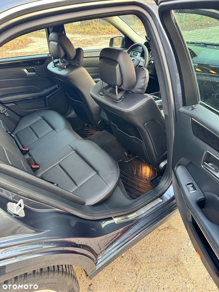 Mercedes-Benz Klasa E 220 BlueTEC 4-Matic Avantgarde - 12