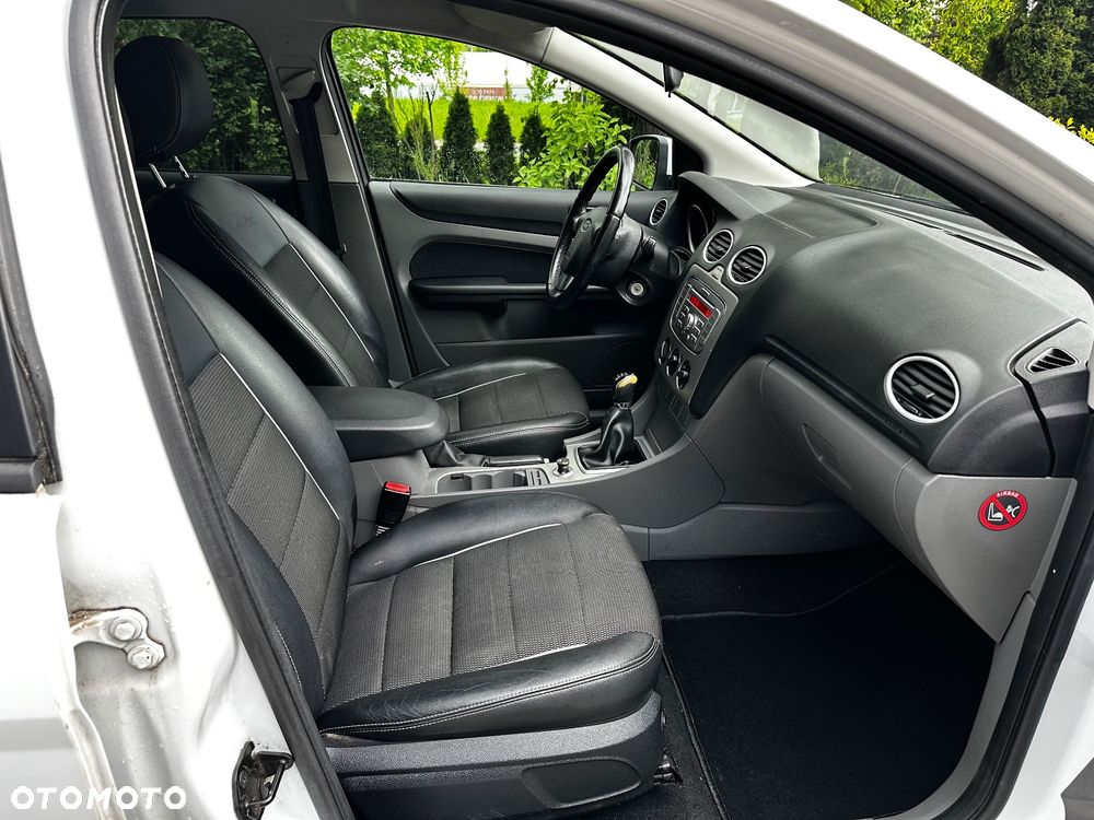 Ford Focus 1.8 FF Trend - 6