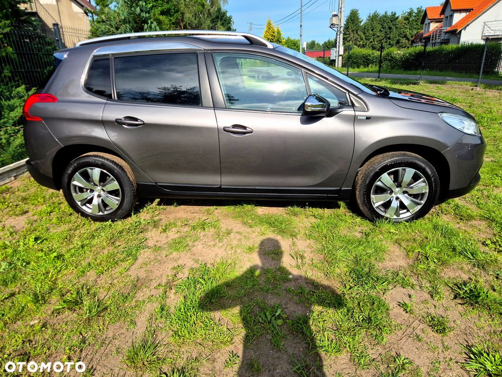 Peugeot 2008 1.6 VTi Style - 10